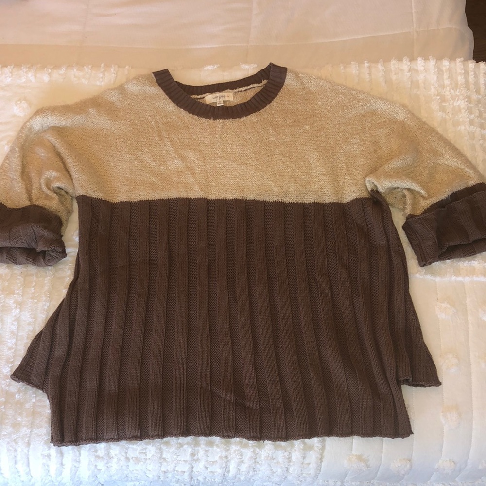 Umgee sweater. Size 1XL.